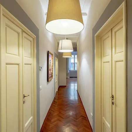 Condotta 10 Apartment Florence